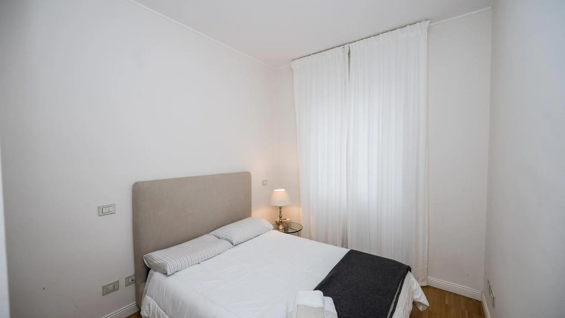 Lägenhet Home Sweet Home Milano Italien
