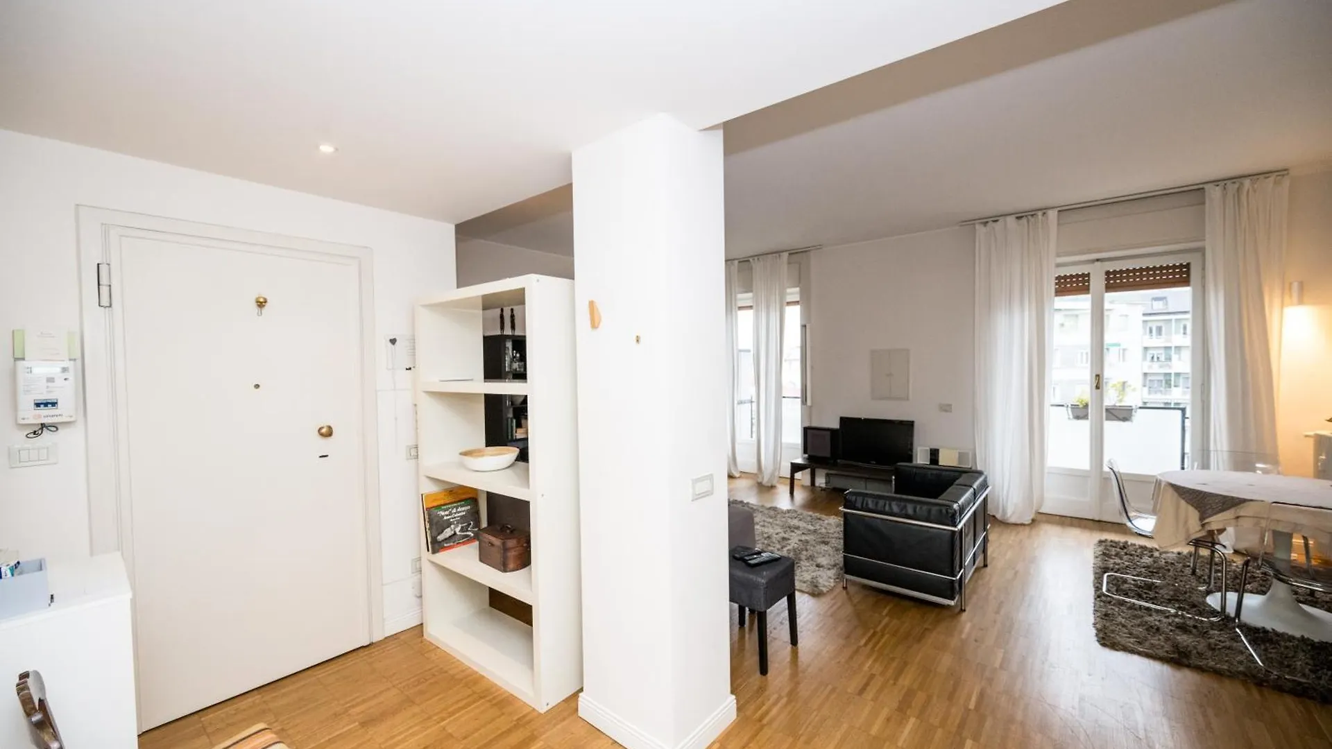 Home Sweet Home Milano 0*,  Italia